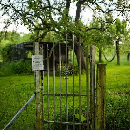 Na Samote U Vcelina Pansiyon Lancov